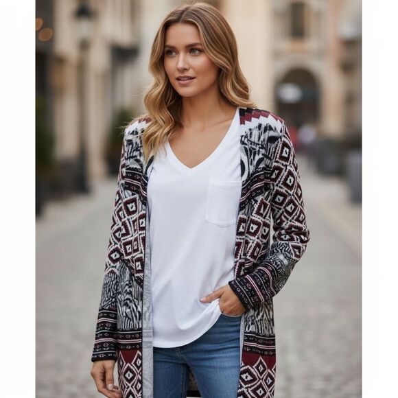 Chico’s Aztec Tribal cardigan Sweater Size Medium - Picture 1 of 5